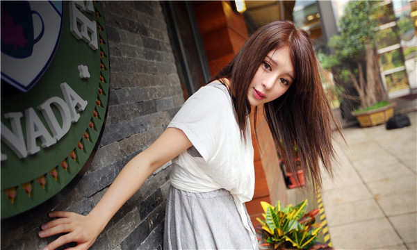 河源想找一个女性生孩子给报酬-｛找个女人生孩子多少钱｝